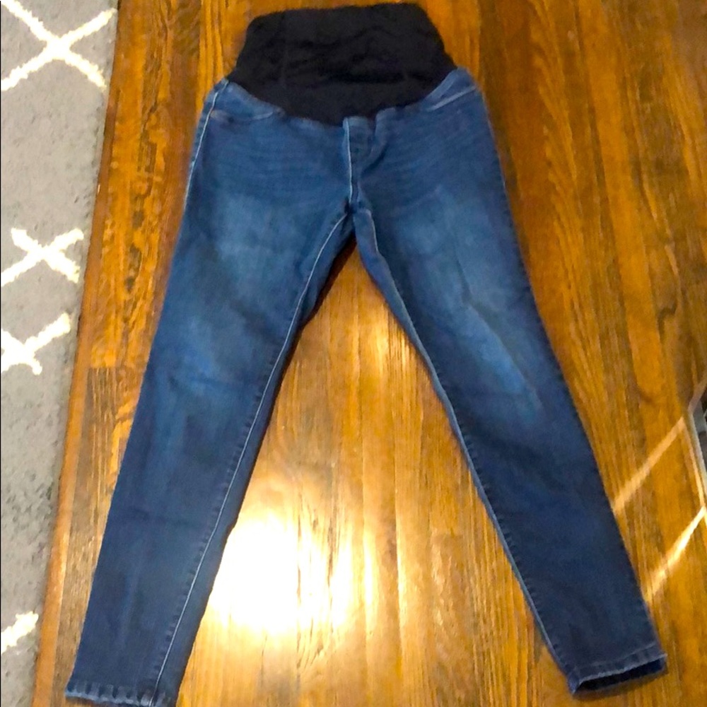 Maternity skinny jeans